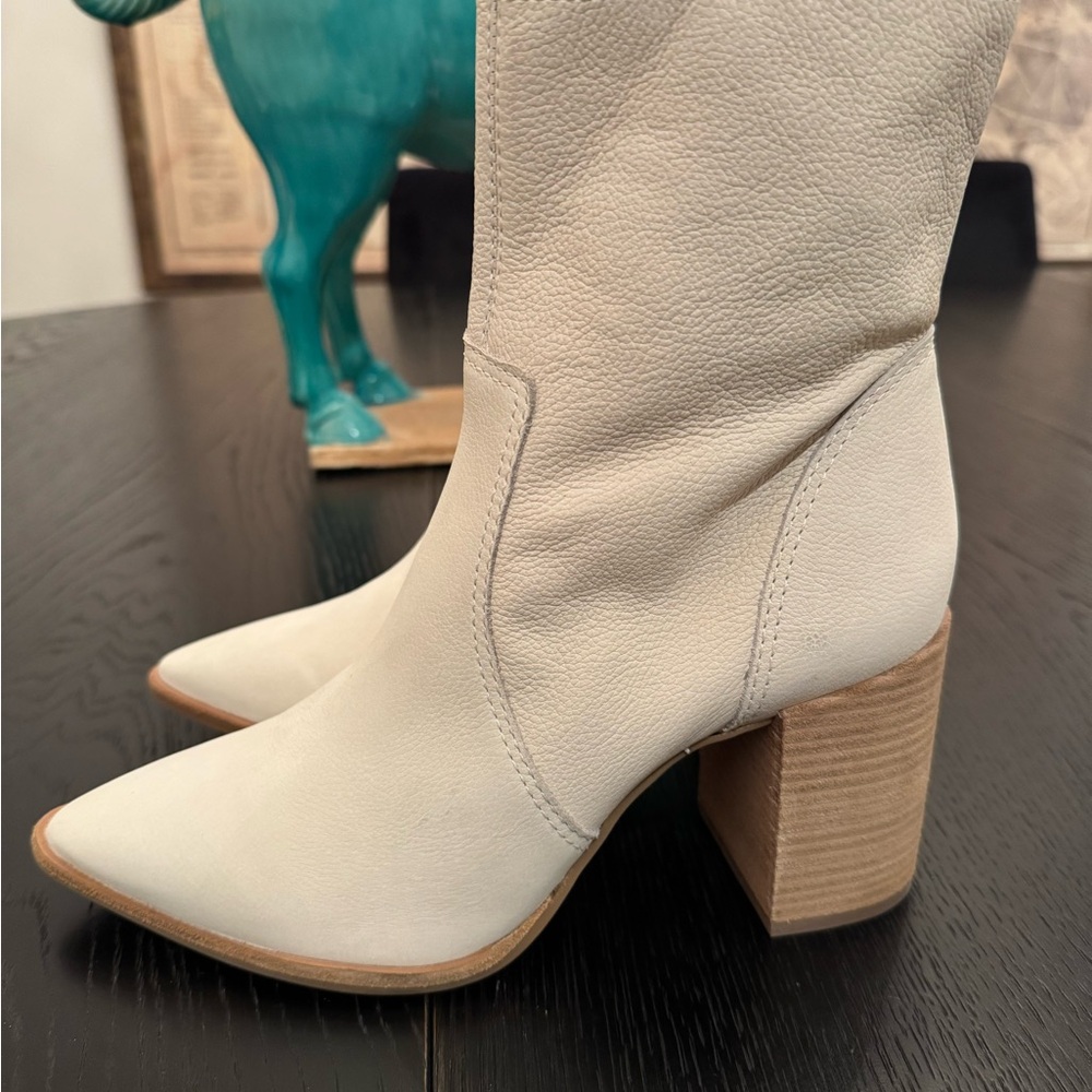 Gianni Bini Darnold Nubuck Block Heel Booties - Picture 3 of 12